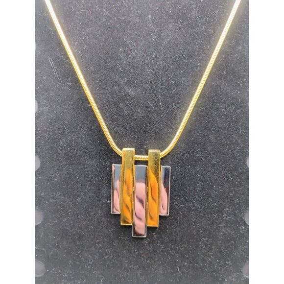 VTG Avon Geometric Pendant Necklace The Collection 1976 Gold Tone Silver Tone A7 - Picture 3 of 7